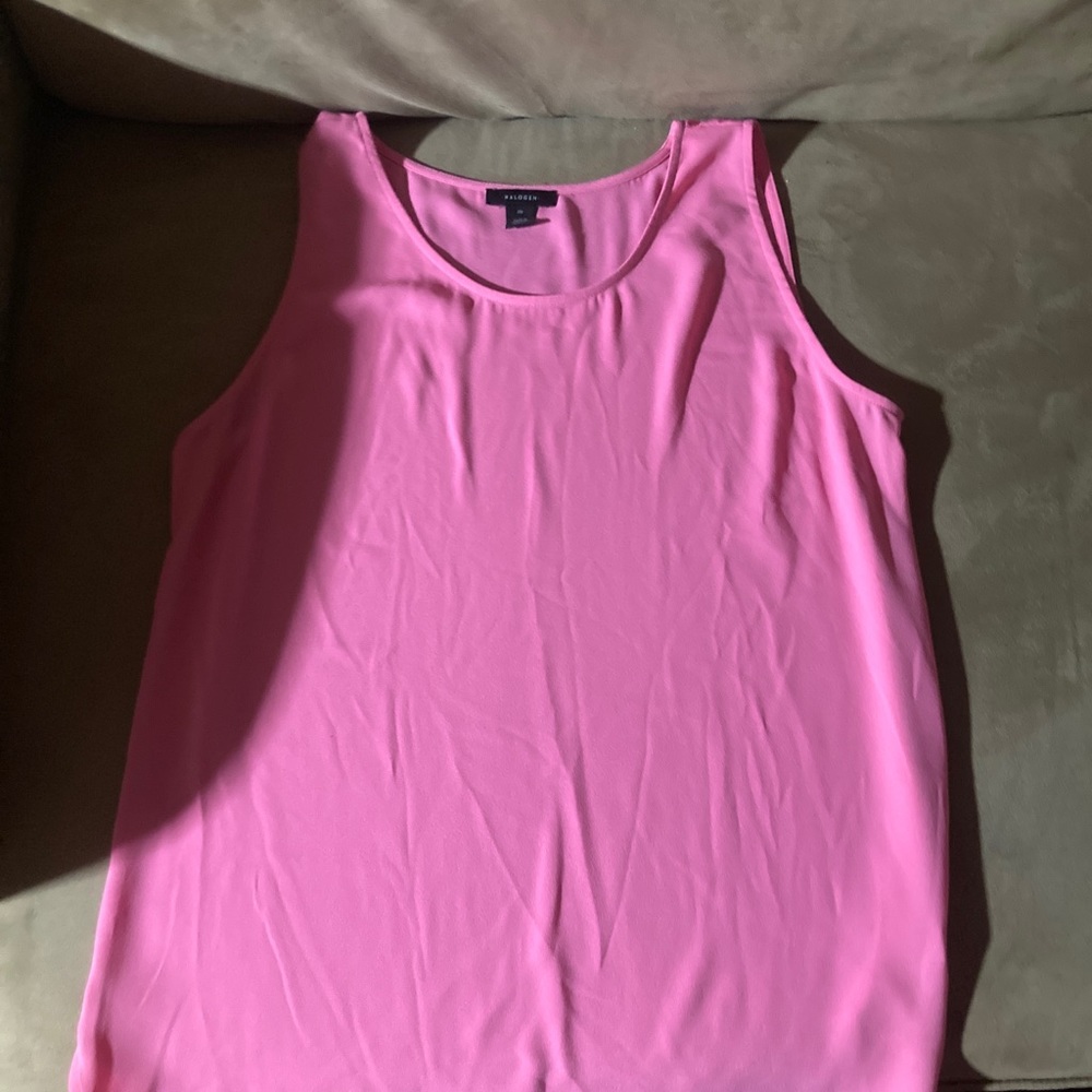 Halogen tank top
